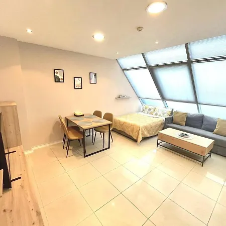 Studio Leon - Stylish Studio Near Grand Mall Varna By Flat Manаger Varna